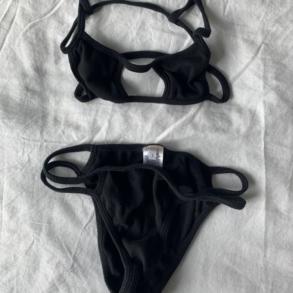 Areyouami ayai ilf bra and underwear set - Picture 2 of 3